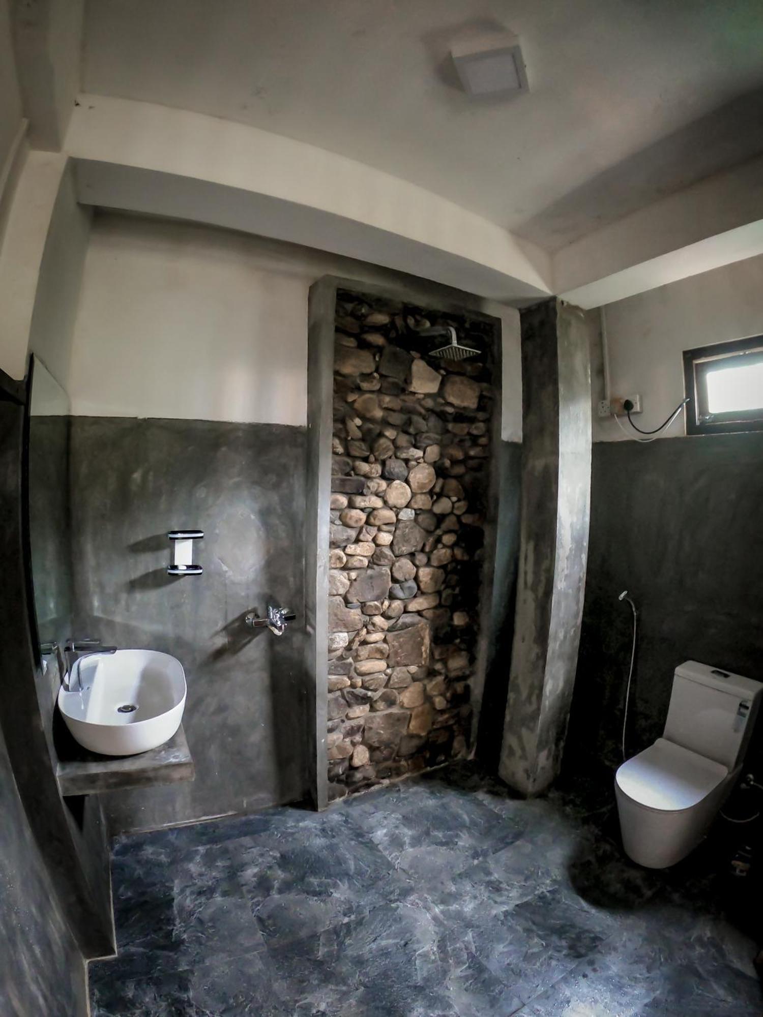אלה Lamiaceae Wood Cabin מראה חיצוני תמונה