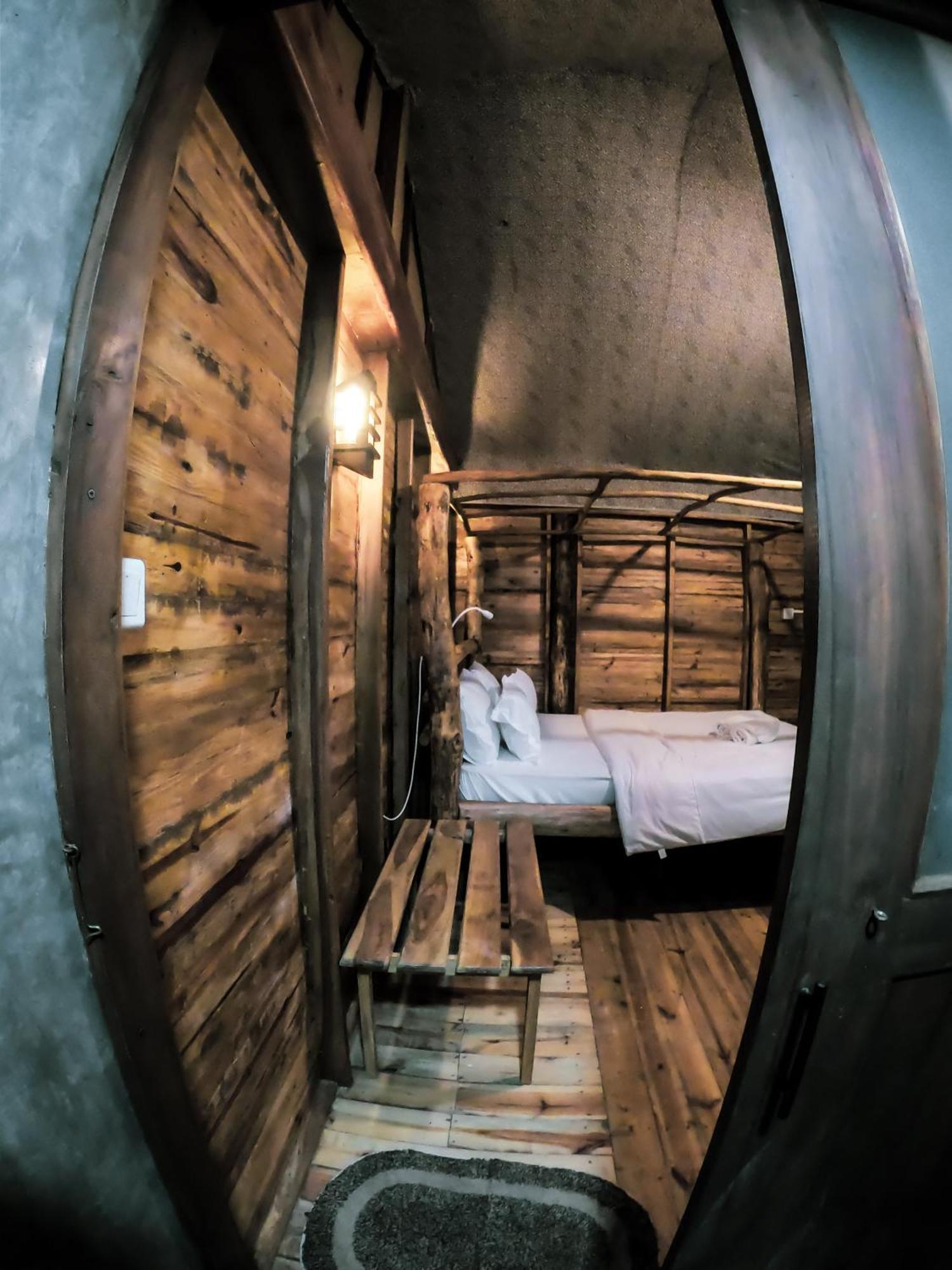 אלה Lamiaceae Wood Cabin מראה חיצוני תמונה